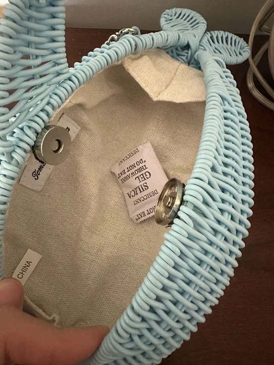 Nwt Tommy bahama wicker dolphin bag - Picture 8 of 9